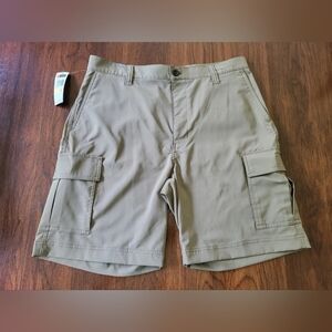 Chaps Men's Lightweight Stretch Tan Khaki Cargo Shorts Casual Size 33 New